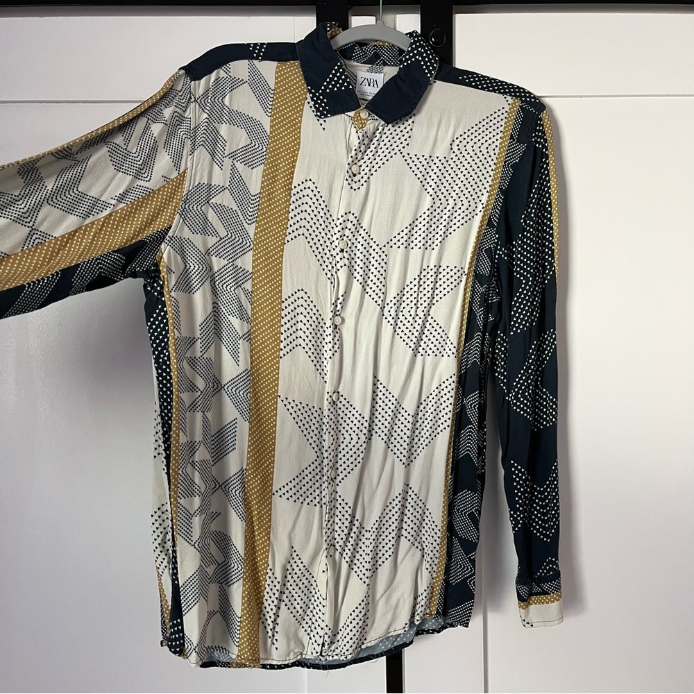 Women’s Zara Button Up
